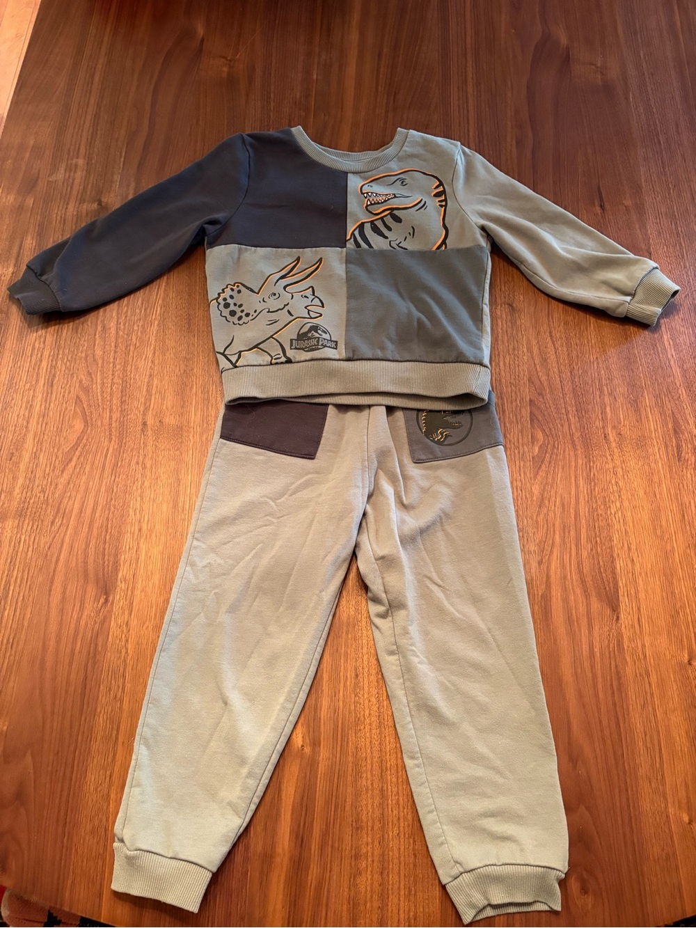 Jurassic World (Official)- Olive Green with Orange Graphic Matching Set (4T)